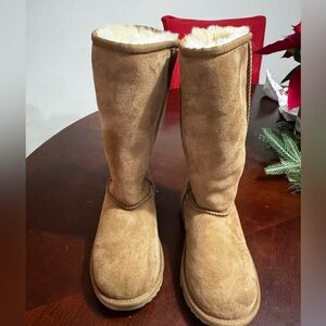 UGG Brown Textured Kids Boots